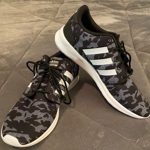 NEW Adidas Women's Navy/Black Sneakers